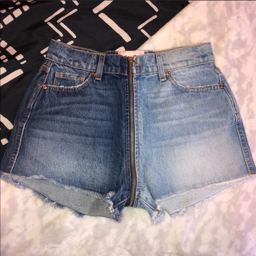 Revice Denim zip around two tone shorts